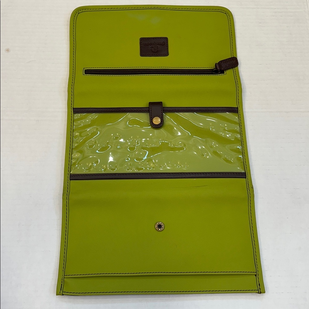 Glenroyal Chic of Scotland  Vibrant Green organizer Wallet clutch - Picture 5 of 7